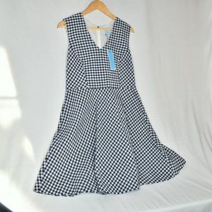 NWT! DRAPER JAMES Seersucker Fit & Flare Dress in Gingham